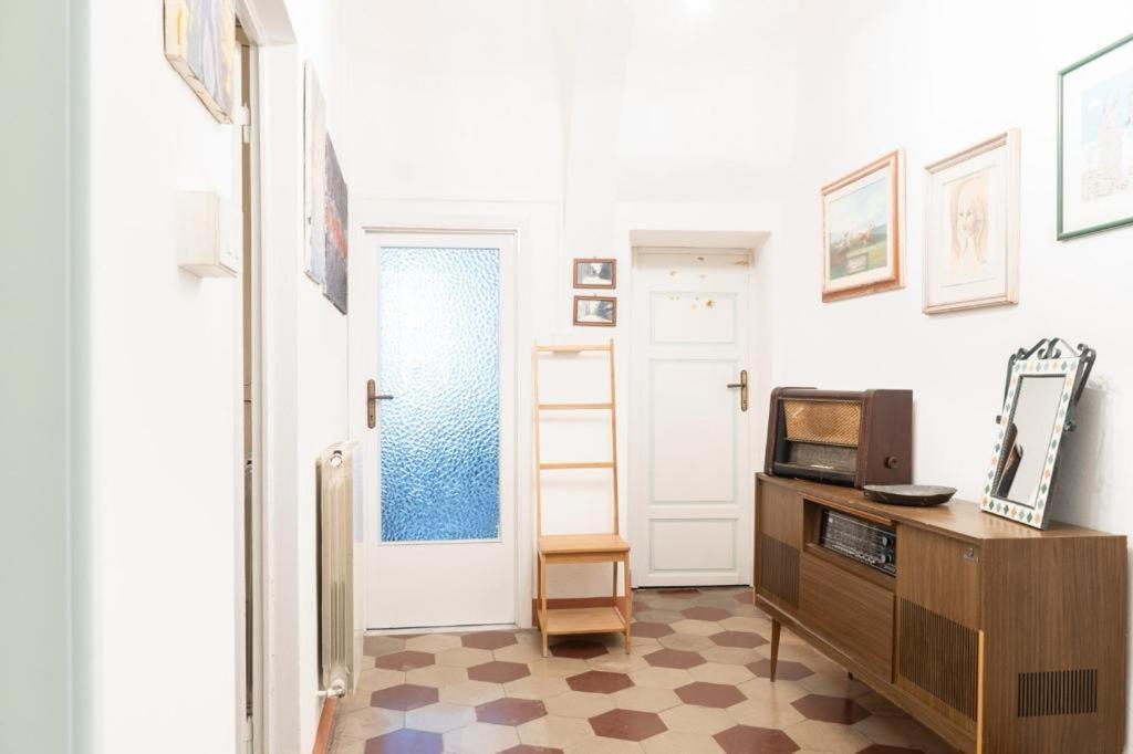 Anita, Centro Storico Apartment Pisa Luaran gambar